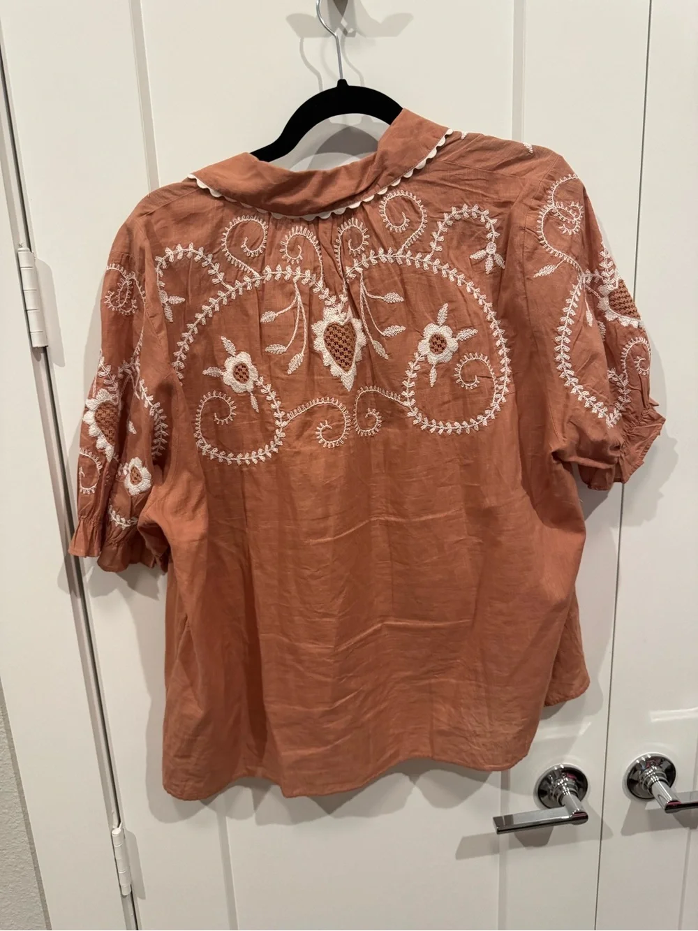 The GREAT Rust Embroidered Button-Front Women's Top - Picture 3 of 3